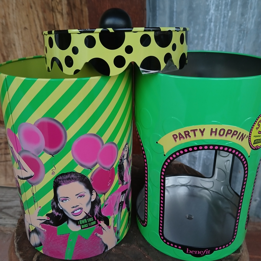Benefit Cosmetics Collectible 2015 Party Hopper Tin Canister Maximalism New - Picture 10 of 12
